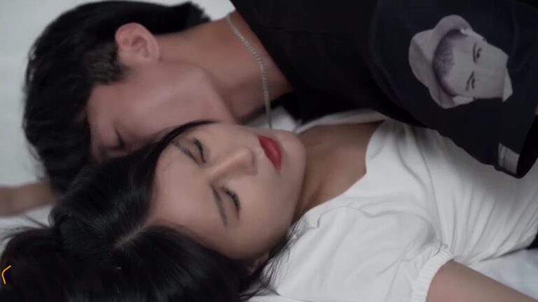 Cô bạn gái xinh đẹp đi bar và cái kết sung sướng